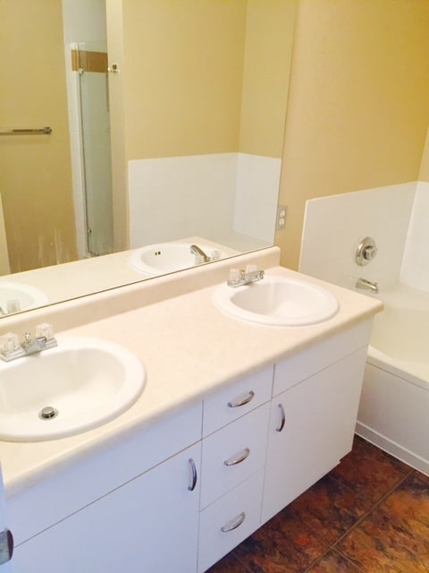 Master Bathroom - 6506 Silver Mesa Dr