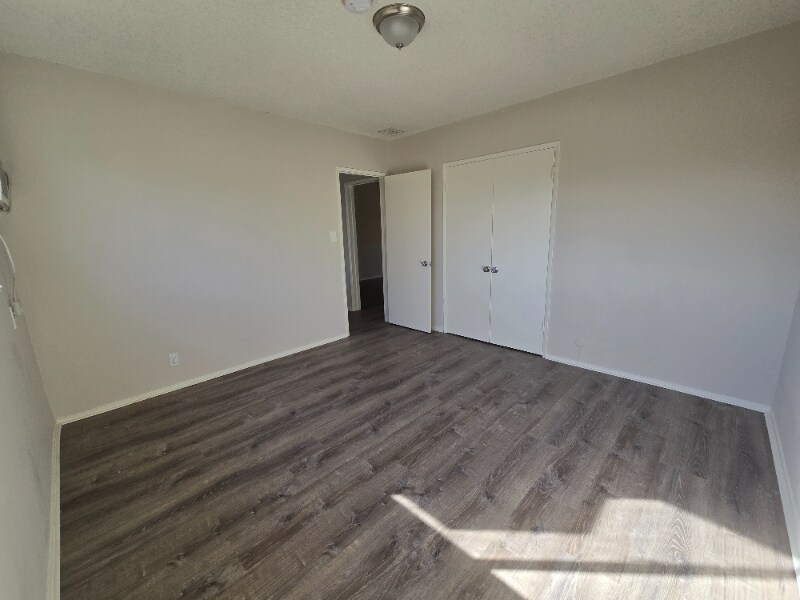 Building Photo - 13531 Wyandotte St