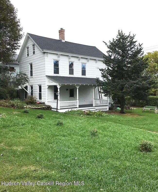 Building Photo - 967 Columbia St