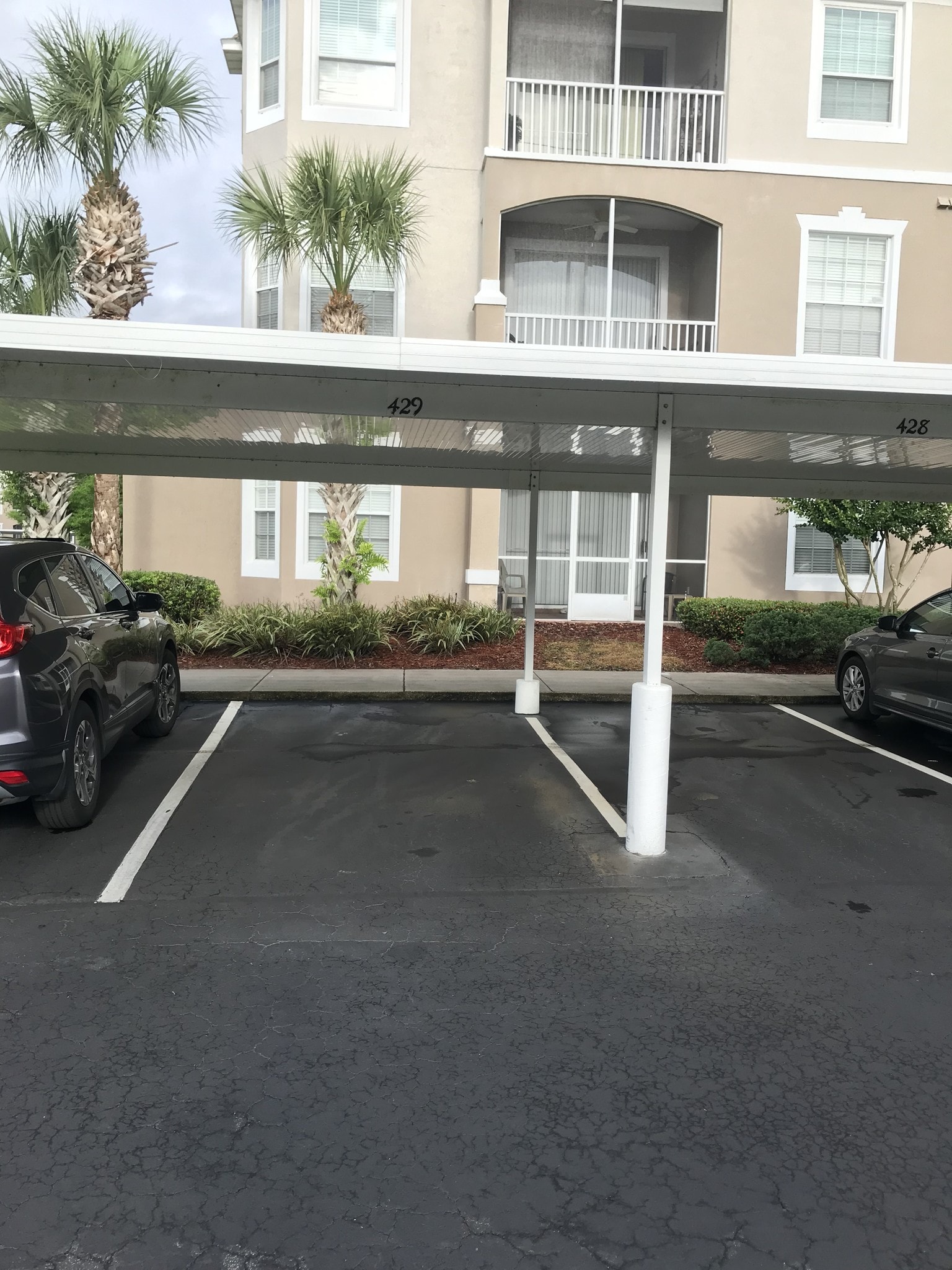 carport - 10550 Baymeadows Rd