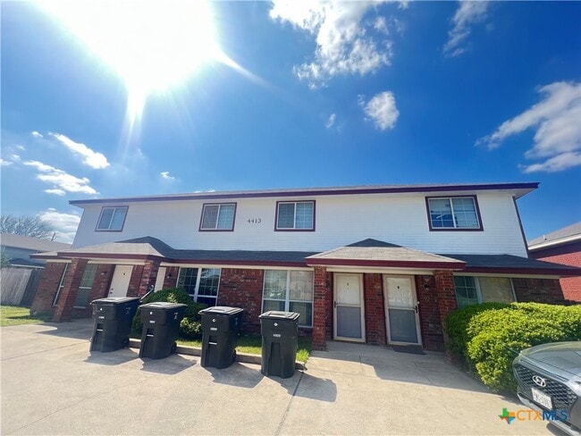 Building Photo - 4413 Abigail Dr