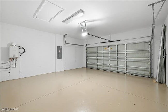Building Photo - 18311 Ridgeline Dr