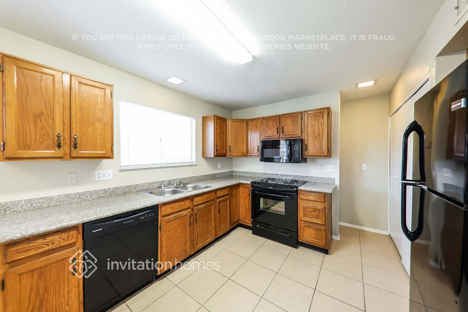 Building Photo - 4433 W Taro Dr