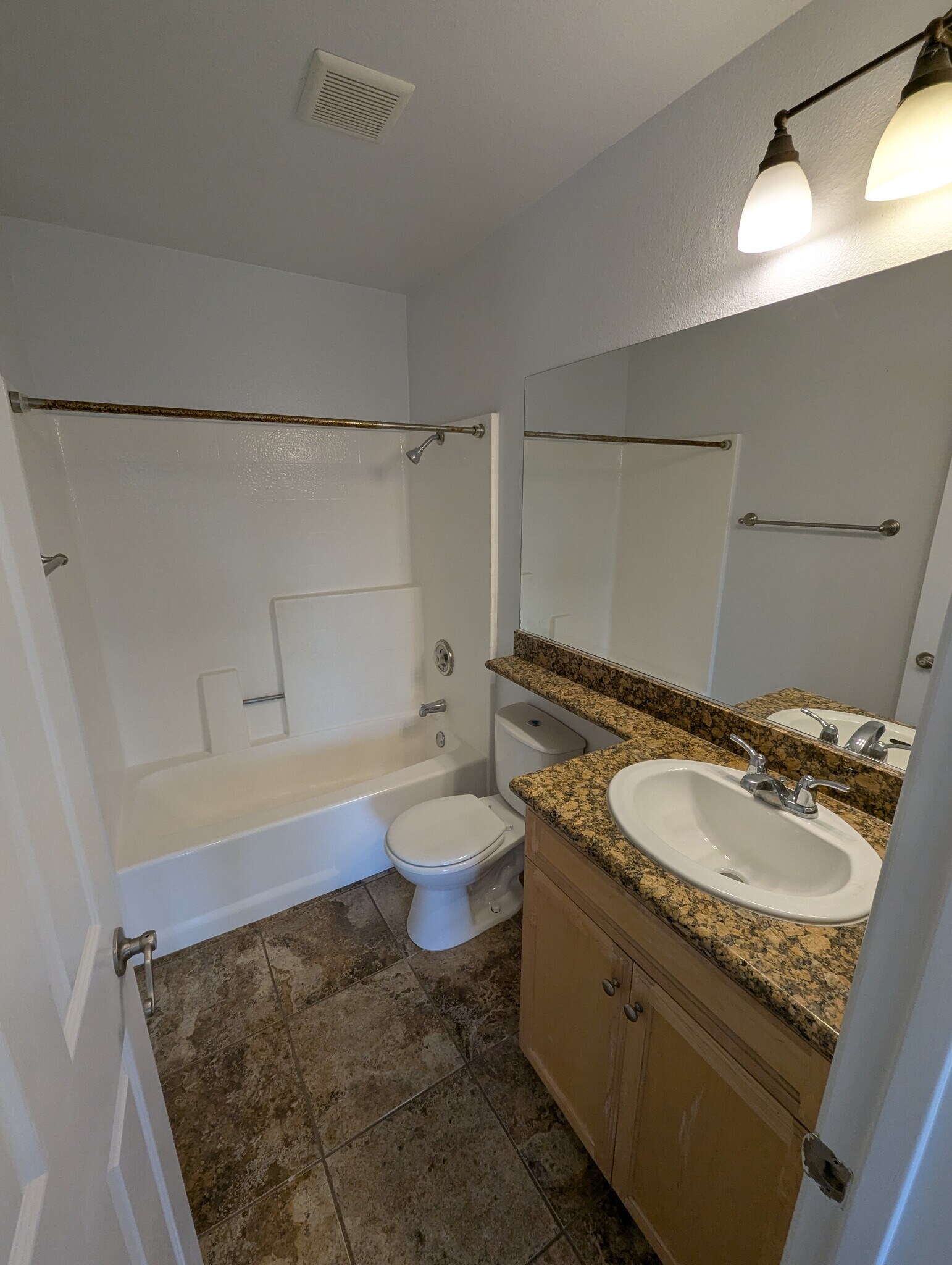 Building Photo - 15377 Maturin Dr