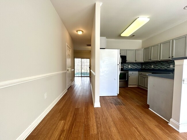 Building Photo - 2132 Sardony Ln