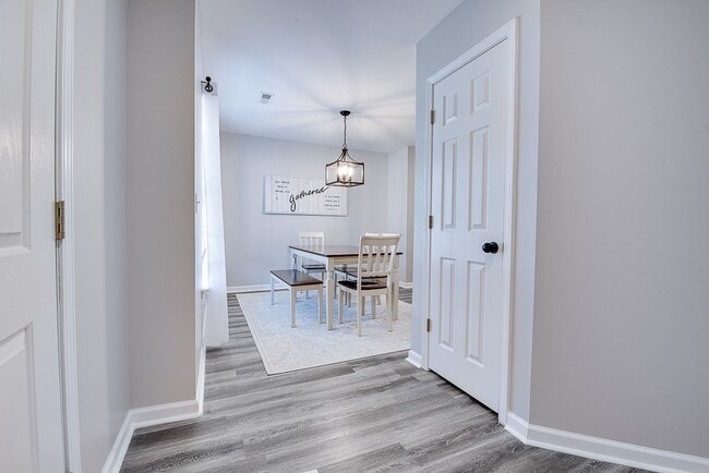 Building Photo - 4 BR/Loft near Simpsonville!  Lawn Maintenance included! Amenities & Close to Shopping & Restaurants