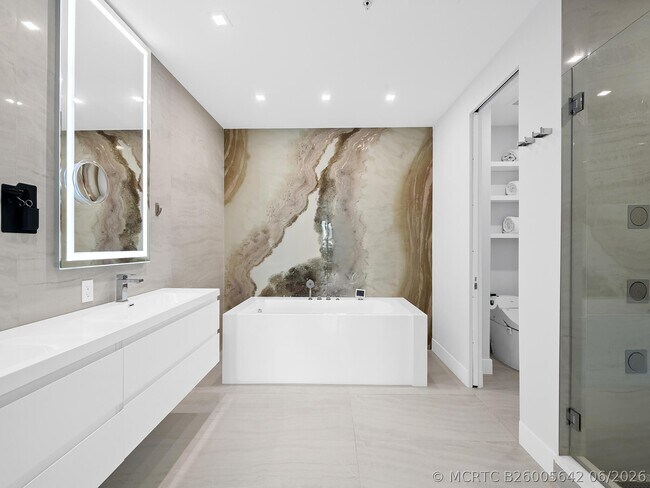 Building Photo - 516 Hendricks Isle