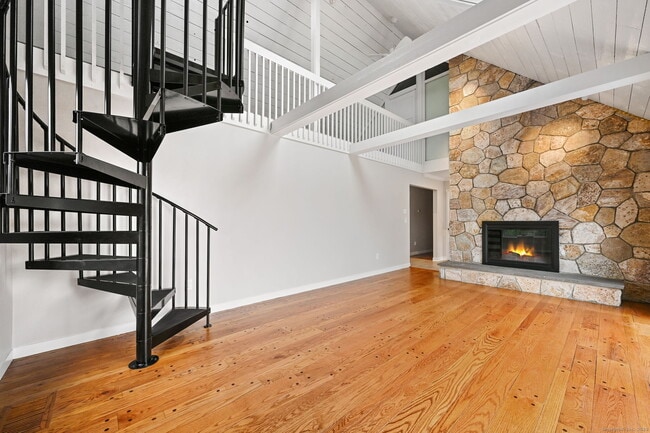 Building Photo - 144 W Norwalk Rd