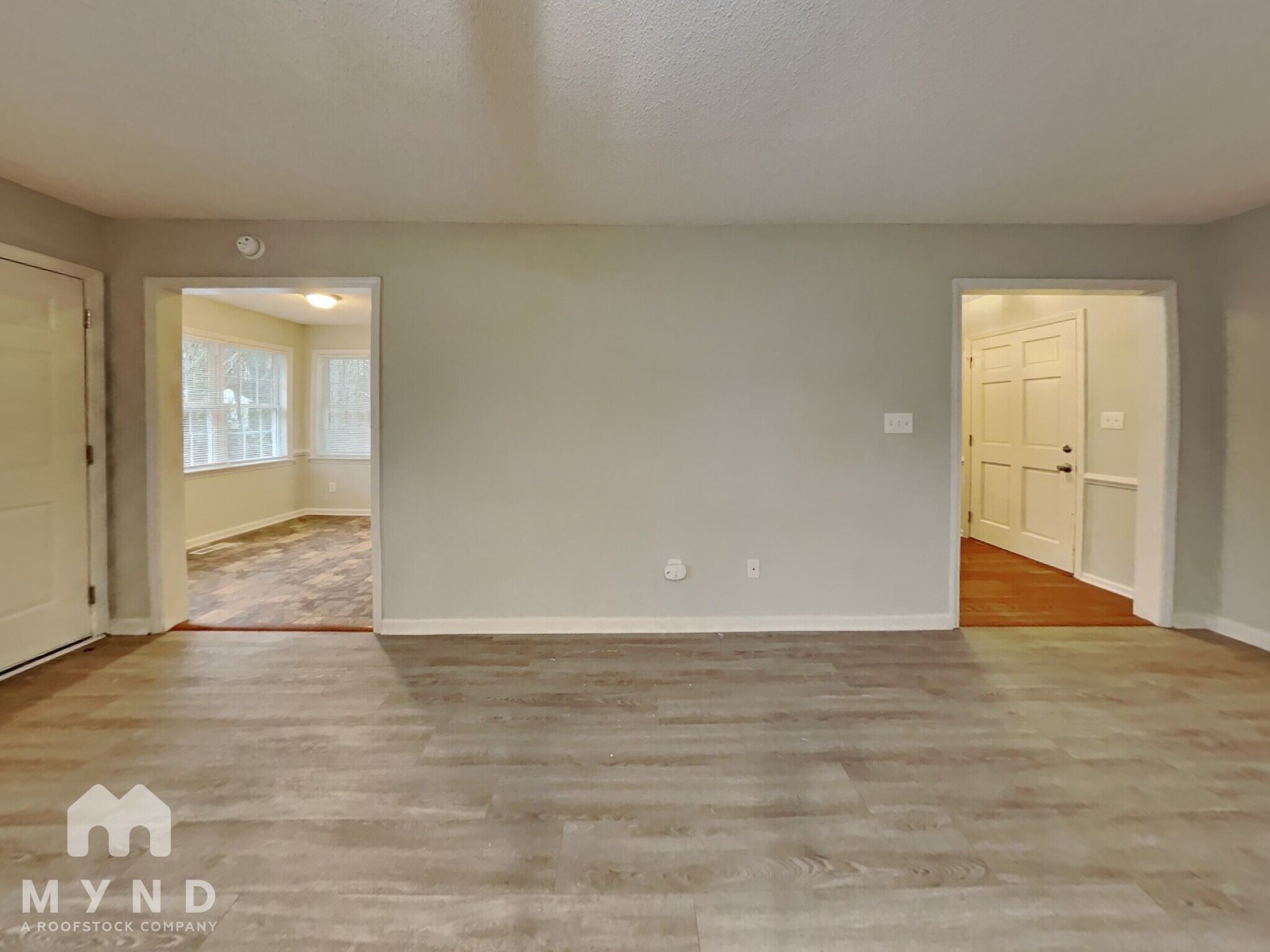 Building Photo - 606 Blazing Star Ct
