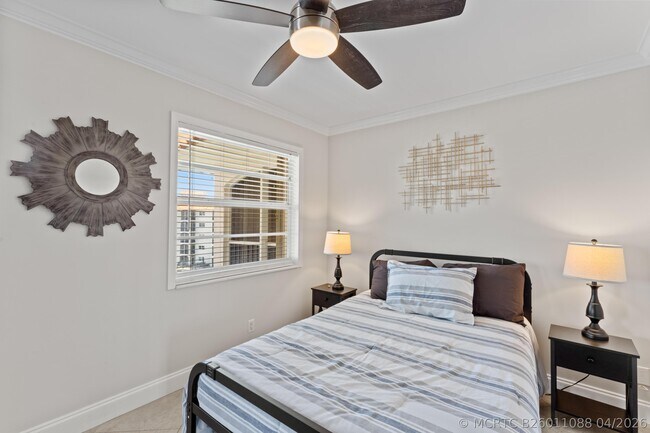 Building Photo - 2871 N Ocean Blvd