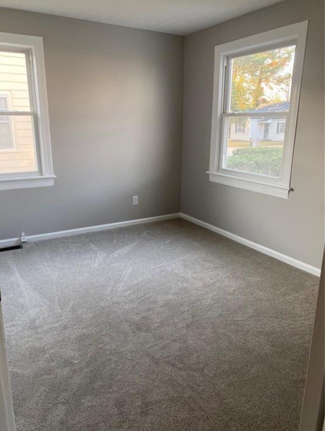 1st floor bedroom - 12 Henry St