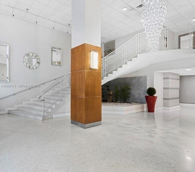 Building Photo - 3000 S Ocean Dr