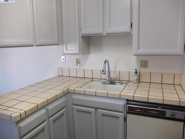 Building Photo - 31214 Tepic Pl