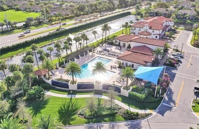 Building Photo - 11351 SW 15th St