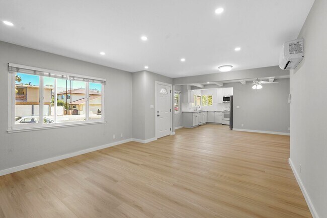 Building Photo - 836 Blair Ave