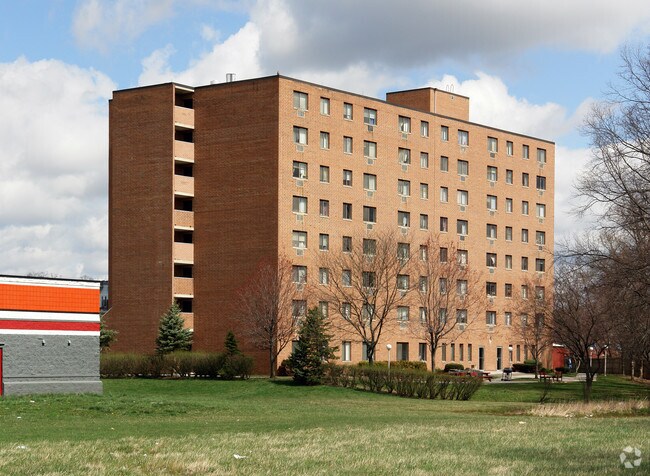 Building Photo - Princeton Towers