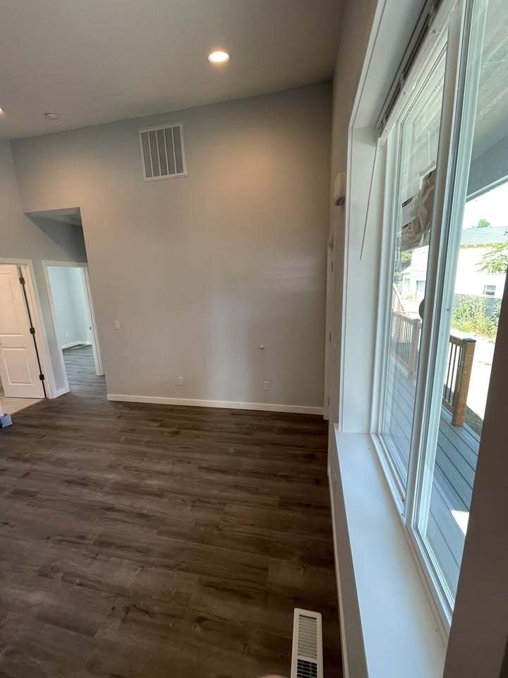 Building Photo - 1765 Waller St SE