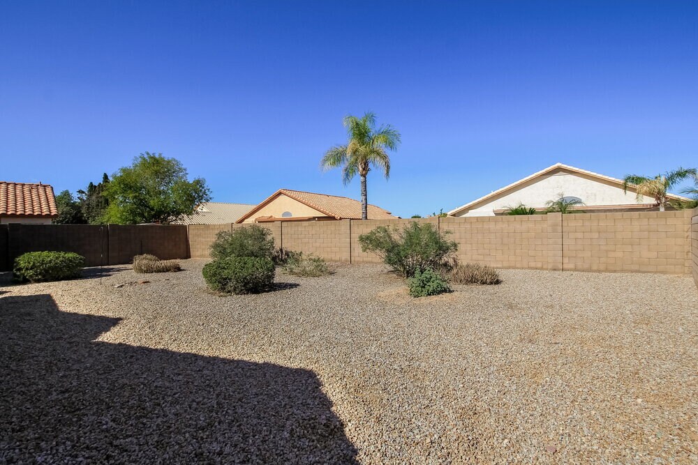 Building Photo - 9960 W Runion Dr