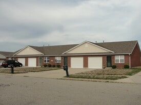 Building Photo - 2711 Fairmont Ct