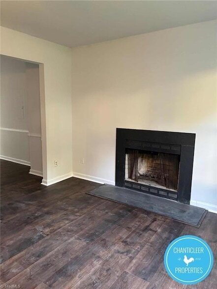 Building Photo - 6 Lord Foxley Ct