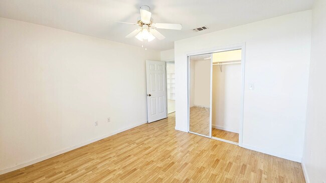 Building Photo - 16200 South Ave