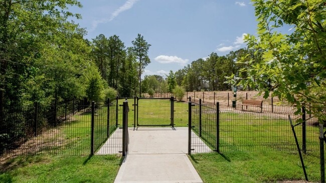 Building Photo - 106 Blue Crane St