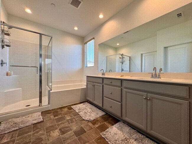Building Photo - Welcome to this stunning two-story home lo...