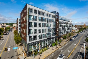 Building Photo - Albion at Morrow Park