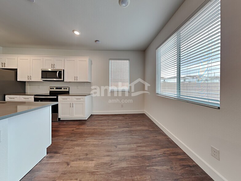 Building Photo - 2671 Stormy Star Ave