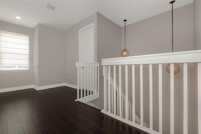 Building Photo - 3320 NW 84th Way