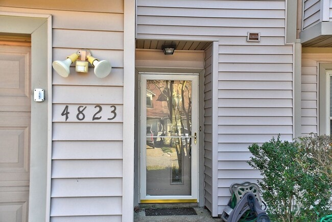 Building Photo - FOR RENT - KEMPSVILLE AREA, VIRGINIA BEACH!