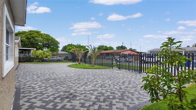 Building Photo - 801 NW 172nd Terrace