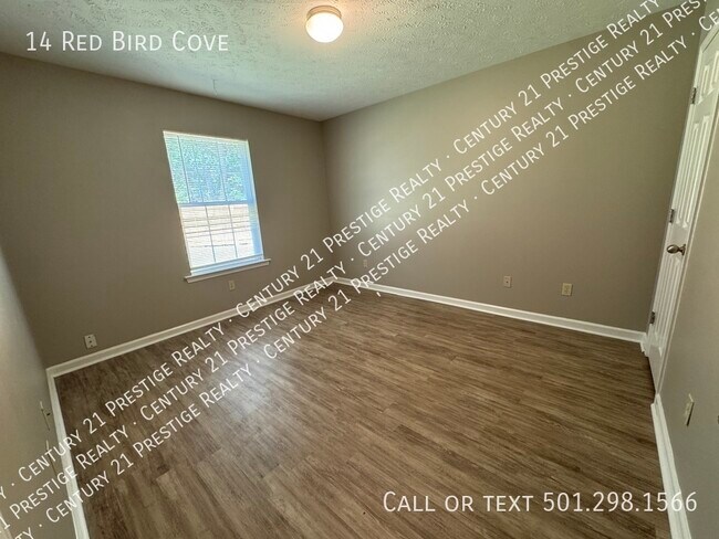 Building Photo - 14 Red Bird Cove