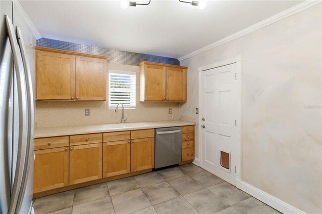Building Photo - 2713 W Braddock St