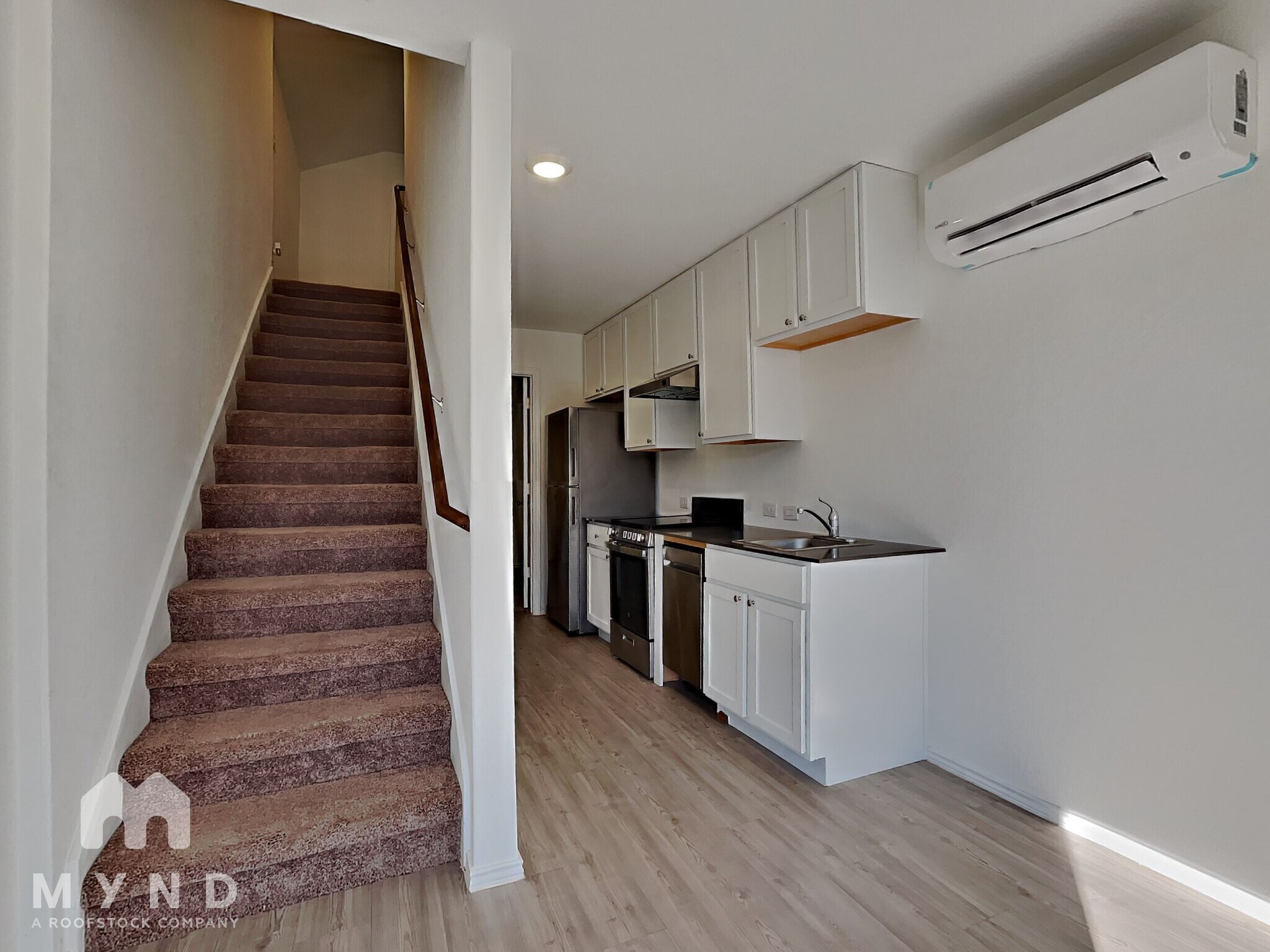 Building Photo - 7157 Elm Cv