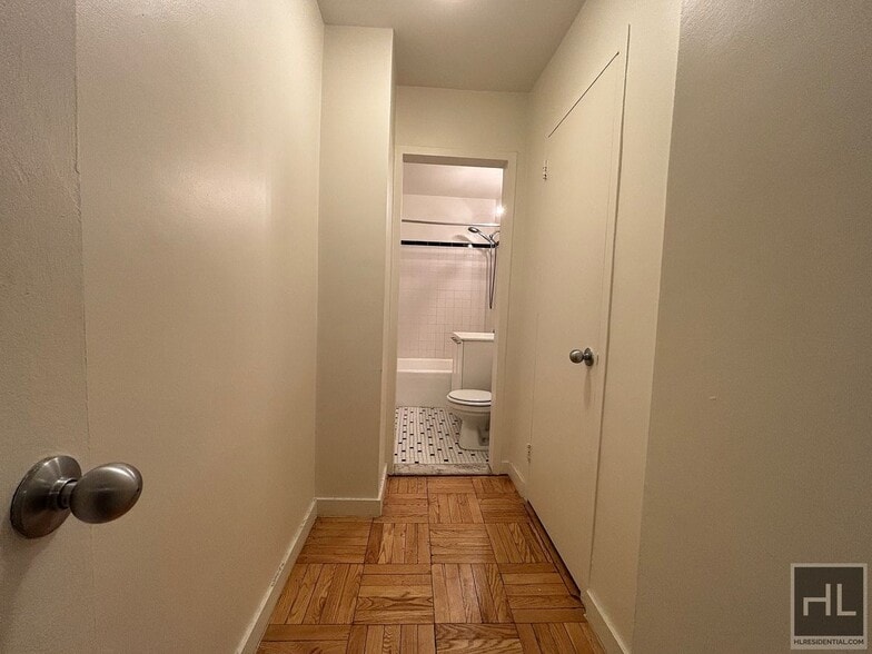 Building Photo - Fourth Avenue