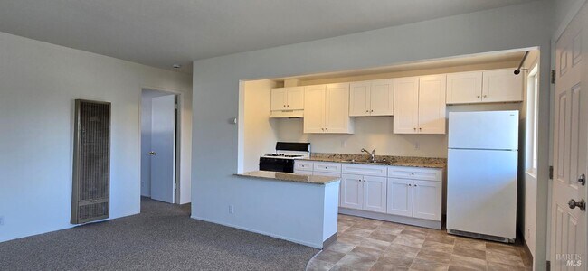 Primary Photo - 1567 Alamo Dr
