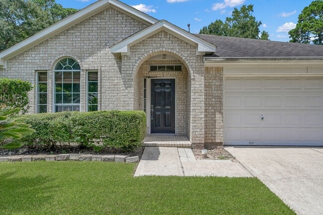 Building Photo - Cozy and quiet 4 bed 2 bath