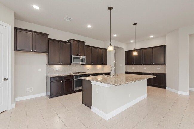 Building Photo - 4218 Davis Oak Dr