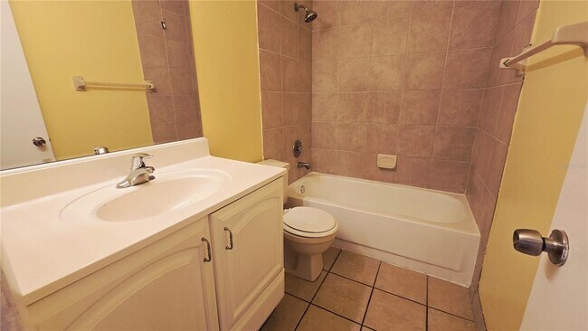 Building Photo - 1715 Bentley Blvd