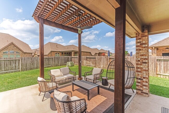 Building Photo - 23426 Tirino Shores Dr