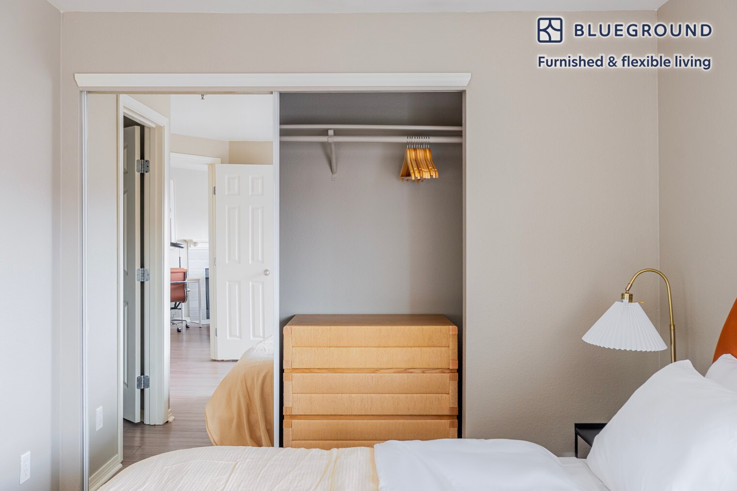 Building Photo - 2400 Elliott Ave