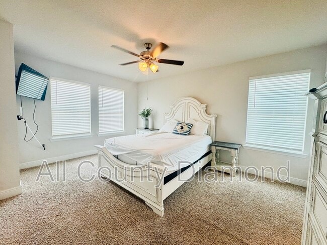 Building Photo - 7478 Shadow Lake Dr