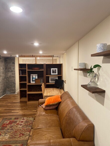 Building Photo - 2600 Colfax Ave S