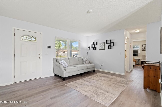 Building Photo - 8440 Frost St N