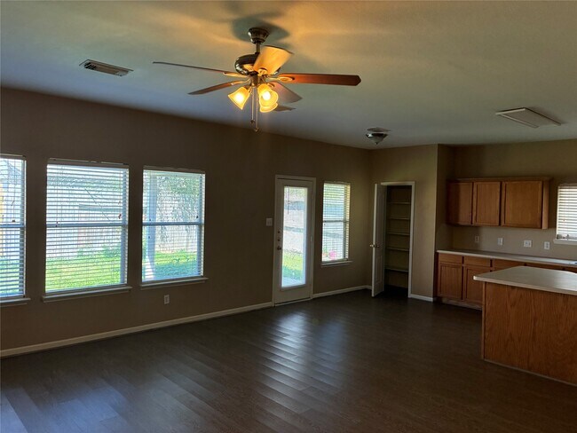 Building Photo - 6214 Channelbrook Ln