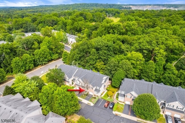 Building Photo - 144 Jackson Ave