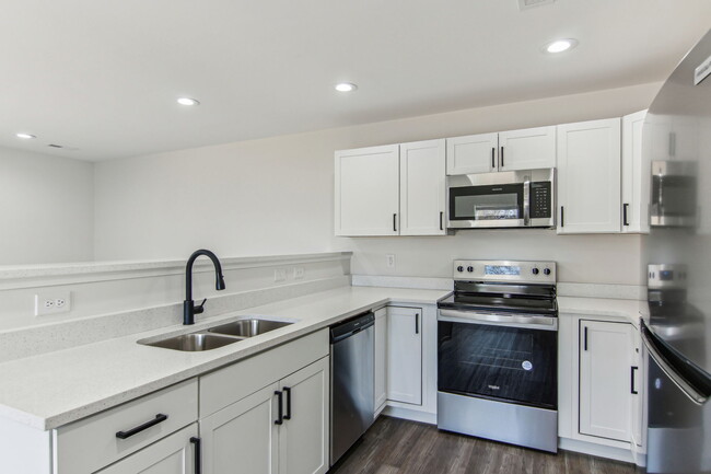 Building Photo - 4056 Cedar Fls Ln