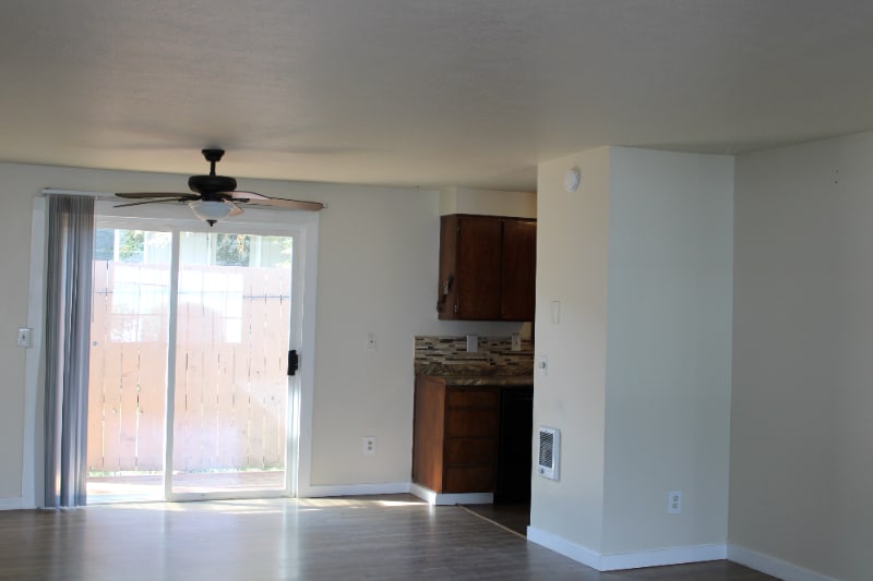 Building Photo - 10915 SW Hall Blvd