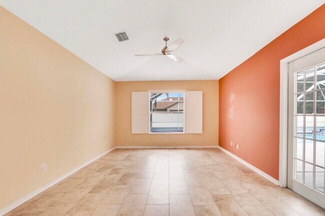 Building Photo - 6461 NW Friendly Cir